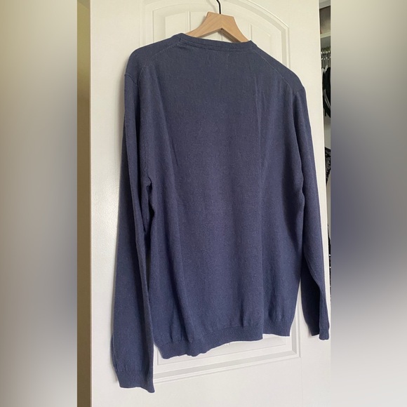 Weatherproof Vintage Men's Blue Cashmere V-Neck
Sweater Size L - Picture 7 of 9